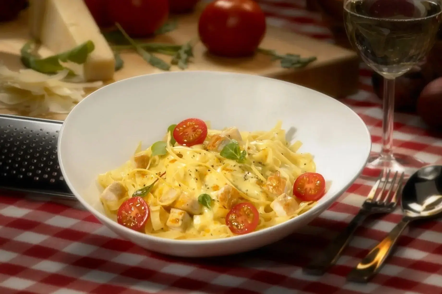 Raikas kanapasta